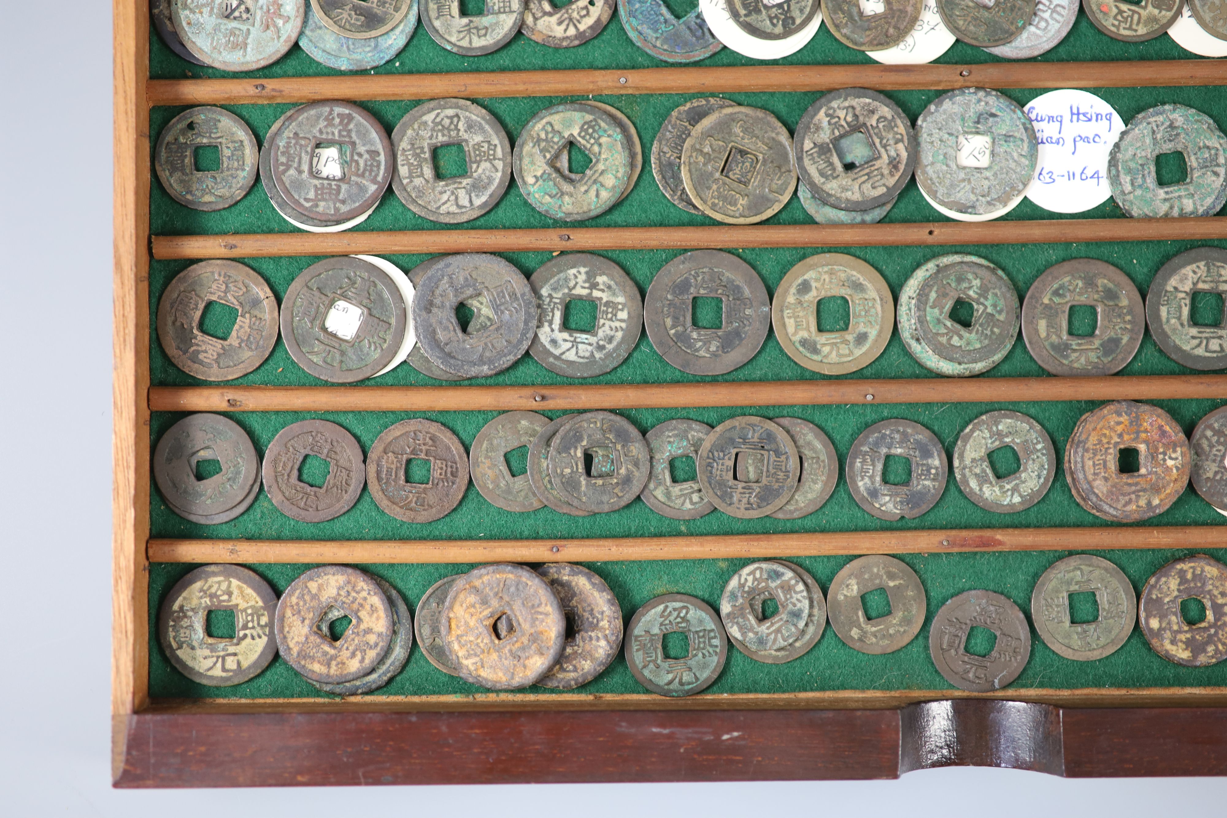 China, 128 Ancient bronze and iron round coins, Northern and Southern Song dynasty, Emperors Hui Zong (1101-25) to Ning Zong (1195-1224